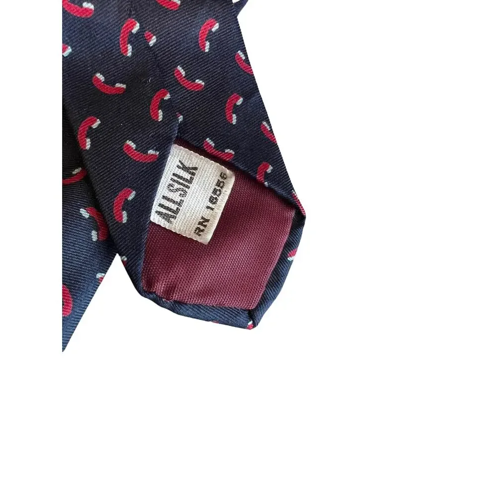 Vintage Horchow Collection Magnet print silk tie